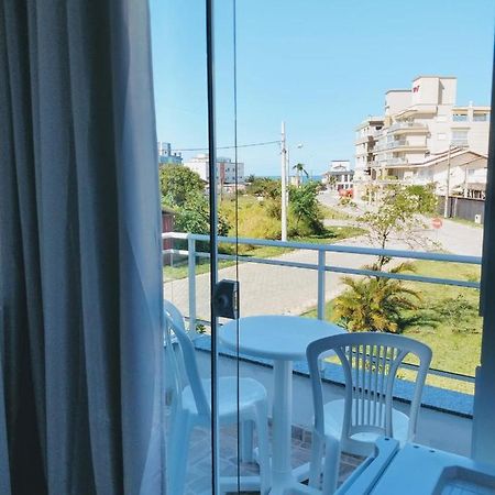 מלון בומבינאס Residencial Dona Duda מראה חיצוני תמונה
